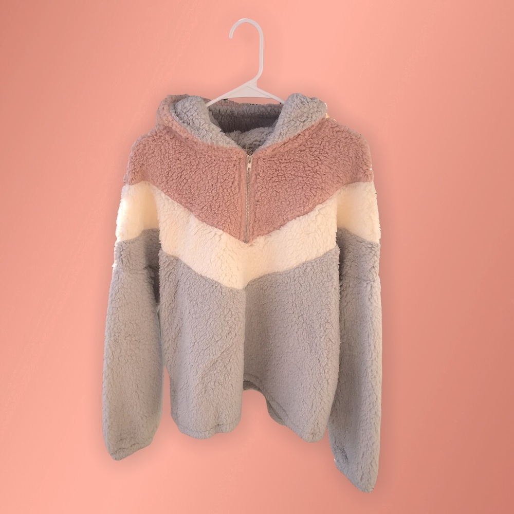 NEW | 🍁 Fuzzy Color block Hoodie